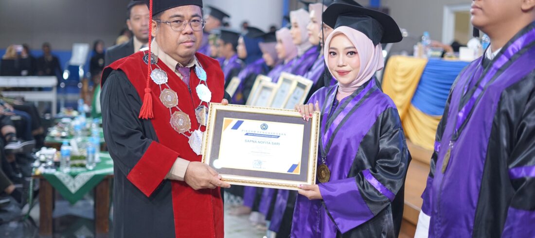 Wisudawan Berprestasi
