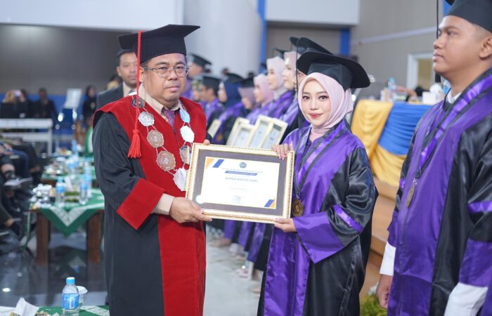 Wisudawan Berprestasi