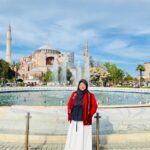 Mahasiswa Kuliah Sambil Bekerja, Salsabila Buktikan Bisa Jadi Wisudawan Berprestasi mahasiswa